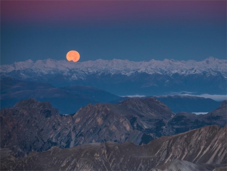 Dobbiaco - Dobbiaco: Multimedia show - Vivere la natura con Hubert Hilscher